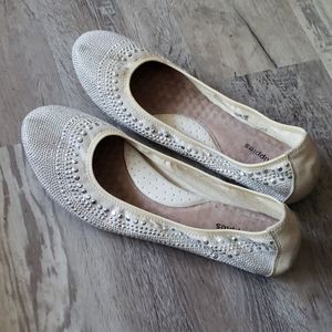Ballet flats w/sparkle!